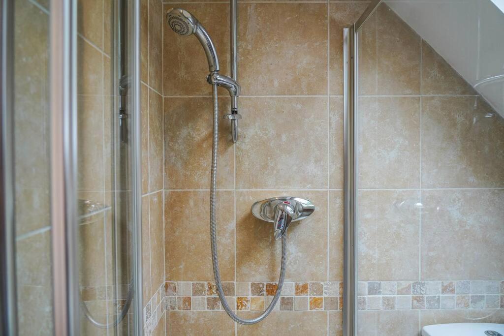 Vakantiehuis Large 4-bed House For Up To 7 Guests W 2x Parking Oxford