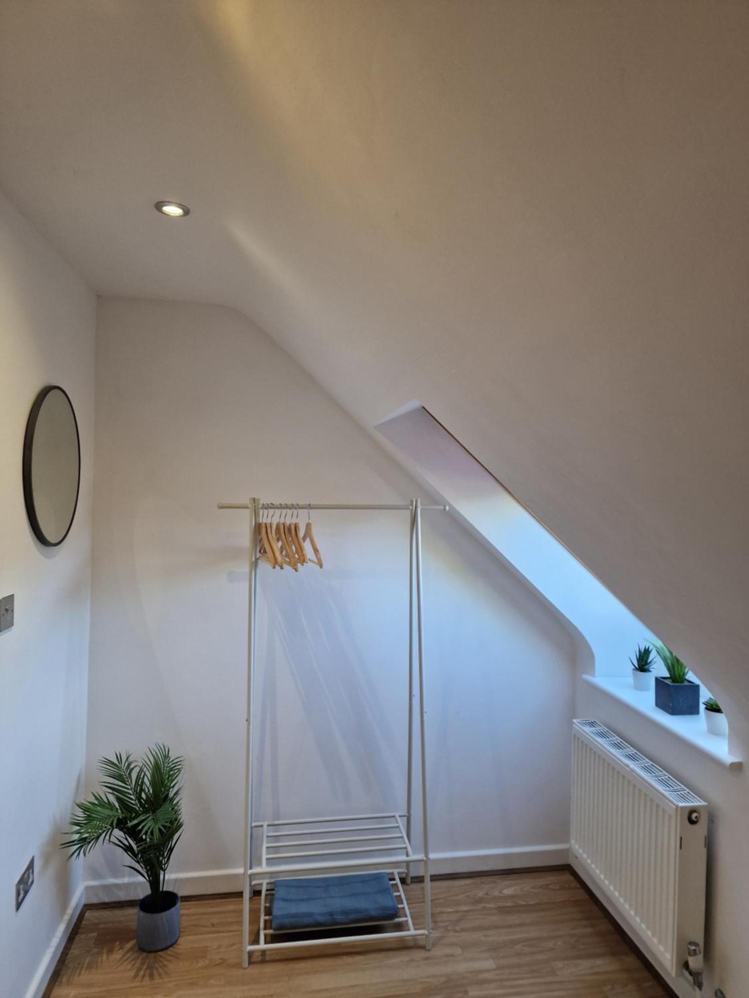 Vakantiehuis Large 4-bed House For Up To 7 Guests W 2x Parking
